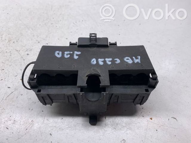 Корпус запобіжників A2035450803 MERCEDES