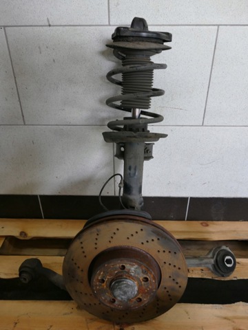 Стойка амортизатора передняя A2043202866 MERCEDES