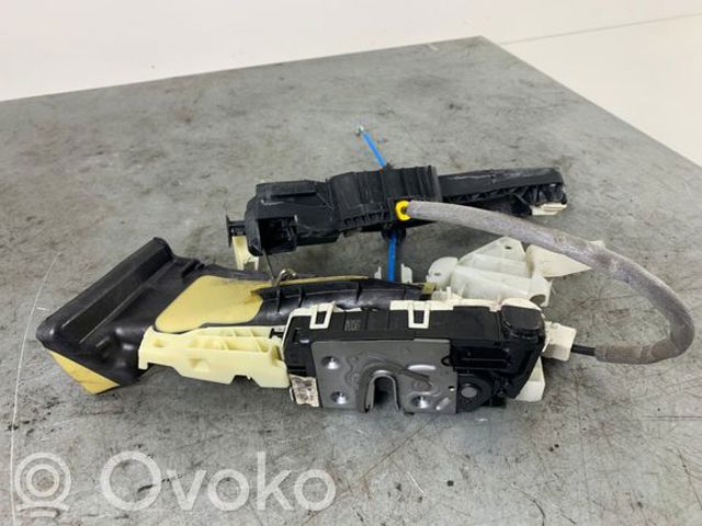 Замок двері правої передньої A2047202435 MERCEDES
