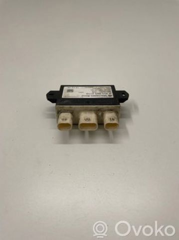 Модуль керування (ЕБУ) відкриття кришки багажника/ двері 3-ї (5-ї) A2059052110 MERCEDES