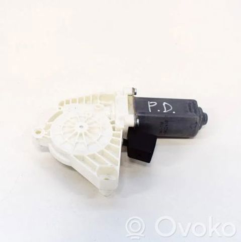 Моторчик склопідйомника двері задніх, правих A2078200642 MERCEDES