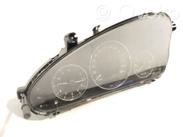 Панель приладів A2115402447 MERCEDES