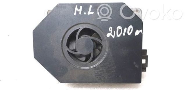 Підсилювач звуку аудіосистеми A2118705189 MERCEDES