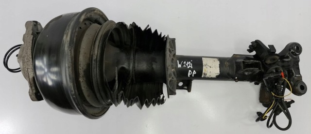 Амортизатор передньої підвіски A2123203238 MERCEDES