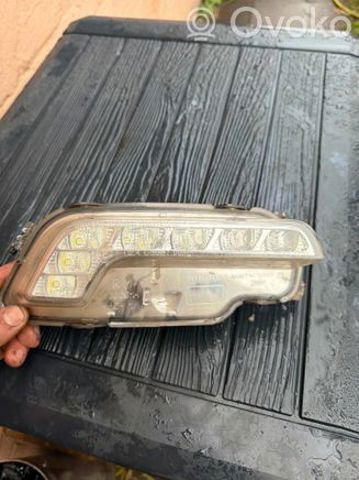 Габарит передній правий A2128200856 MERCEDES