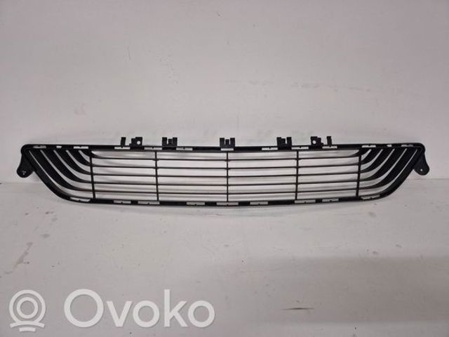 Решітка переднього бампера, центральна A2128850722 MERCEDES