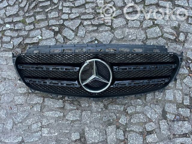 Решітка радіатора A2138880123 MERCEDES