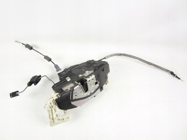 Замок водійських дверей A2217205535 MERCEDES