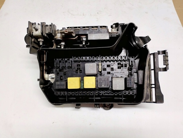Корпус блока запобіжників A2465403803 MERCEDES