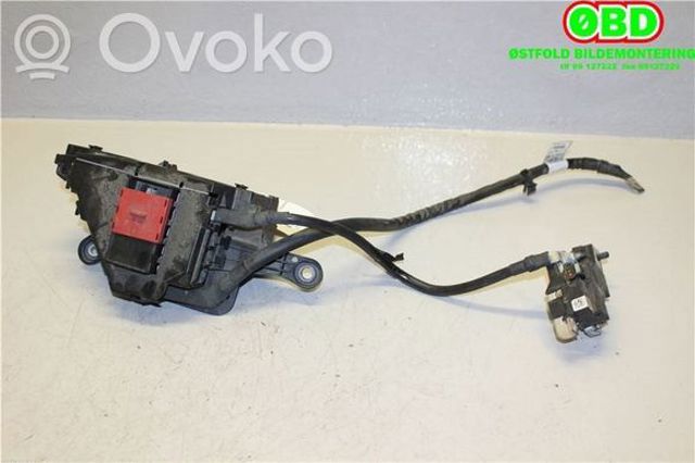 Клема акумулятора (АКБ) A2469067901 MERCEDES