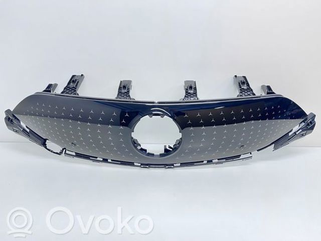 Облицювання радіатора A2978805802 MERCEDES
