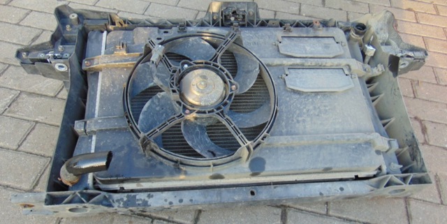 Радіатор основний A4545001103 MERCEDES