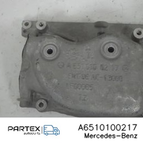 Передня кришка головки блока циліндрів (ГБЦ) A6510100217 MERCEDES