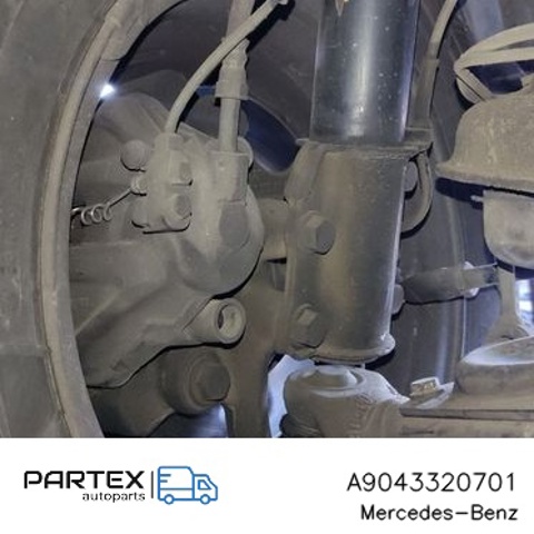 Кулак поворотний передній лівий A9043320701 MERCEDES