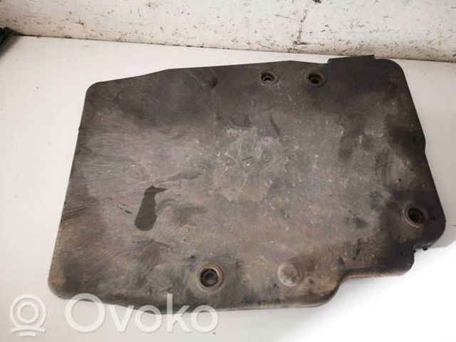 Кришка блока реле AV6112A532AC FORD