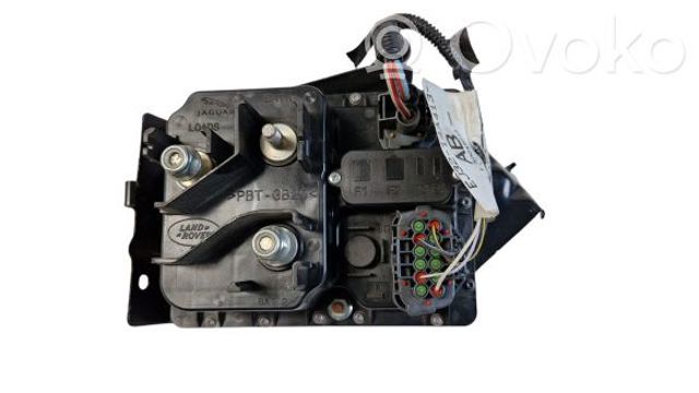 Коробка запобіжників EJ3214F70AB LAND ROVER