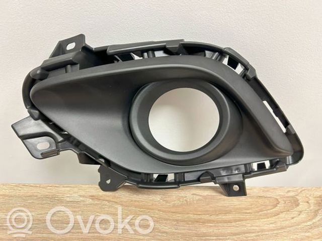 Заглушка, решітка протитуманних фар бампера переднього, ліва GHR450C21 MAZDA