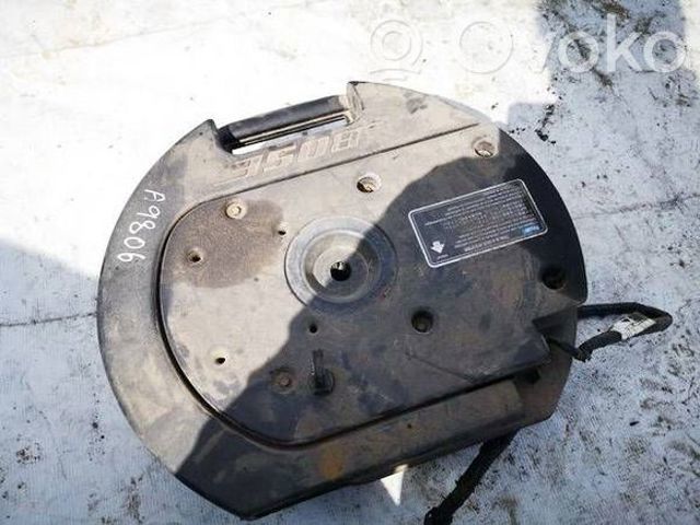Динамік задньої полиці GJ5A66960 MAZDA