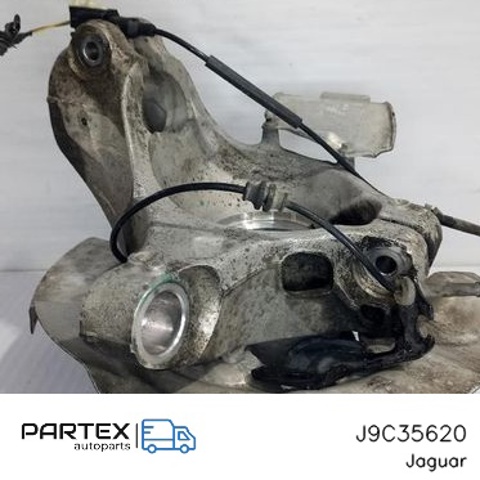 Кулак поворотний передній лівий J9C35620 JAGUAR
