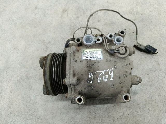 Компресор кондиціонера MN151571 MITSUBISHI