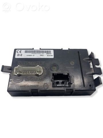 P8200374949 Renault (RVI)