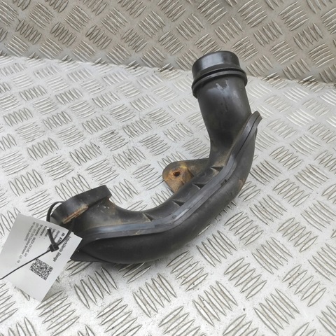 Шланг/патрубок інтеркуллера SH0113331 MAZDA