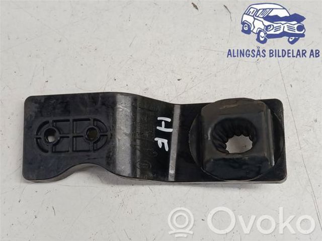 Кронштейн радіатора верхній, правий T2H19261 JAGUAR