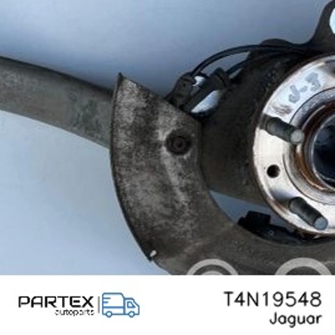 Цапфа поворотна ліва T4N19548 JAGUAR