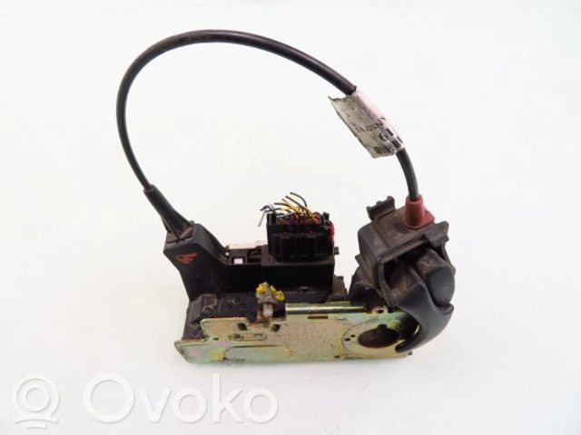 Замок передніх пасажирських дверей YC1AV21812CH FORD