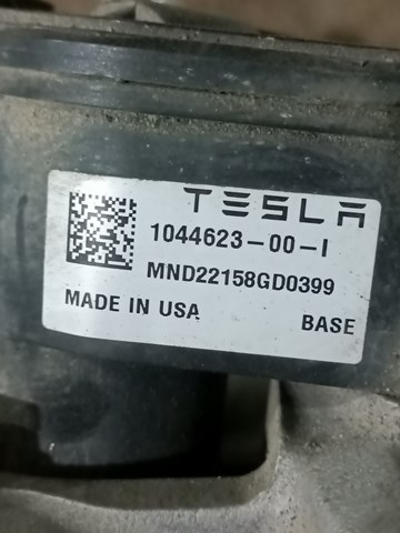 Задній гальмівний супорт лівий 104462300I TESLA