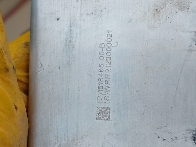 Підсилювач передньої ніші багажника 151849500B TESLA