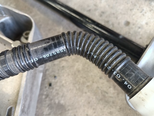 158570800D Tesla