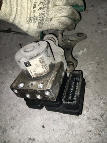 Блок керування АБС (ABS) 1K0614117F VAG