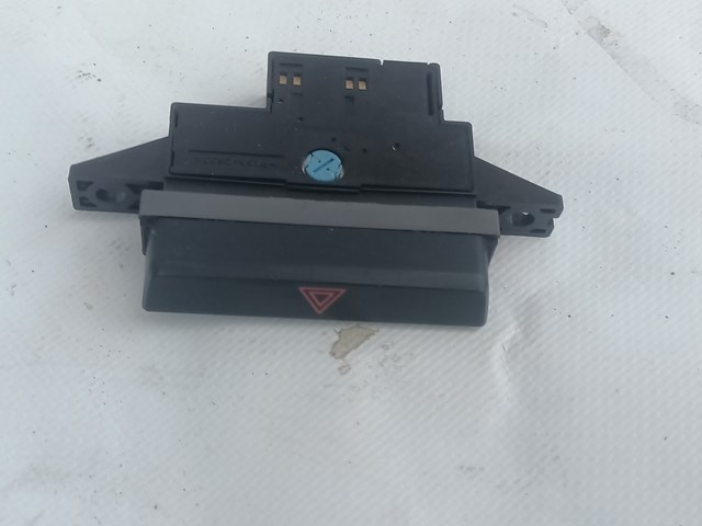 Кнопка включення аварійної сигналізації 35510T2AA01 HONDA
