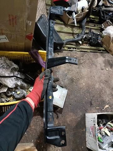 Підсилювач бампера переднього 6400C966 MITSUBISHI