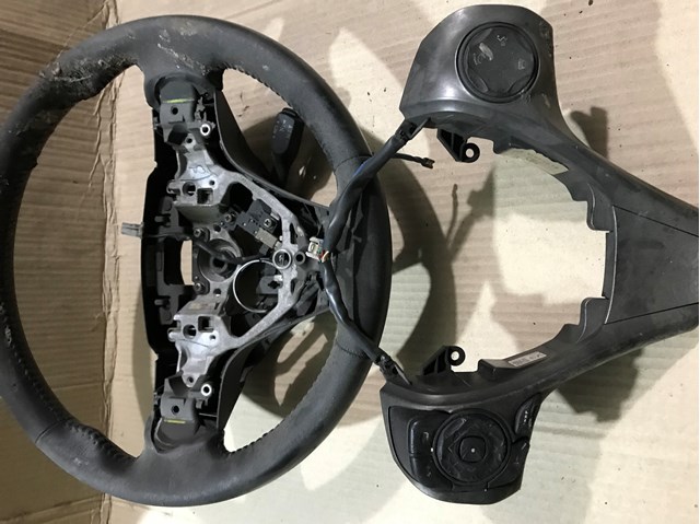 Блок кнопкових перемикачів кермового колеса 842500T020 TOYOTA