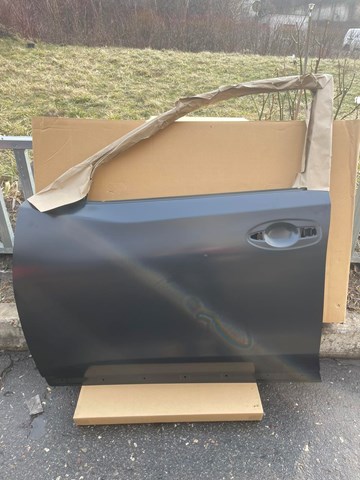 Водійські двері H010A4CBAA NISSAN