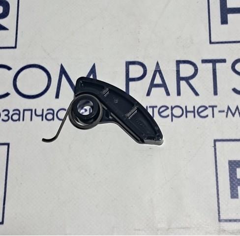 Натягувач ланцюга насосу масляного LR025261 LAND ROVER