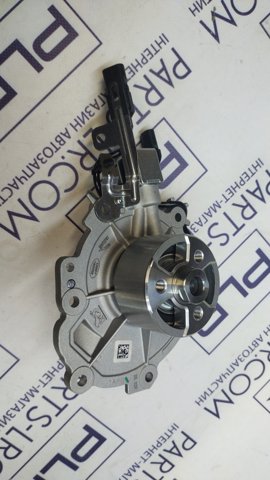Помпа водяна, (насос) охолодження LR080736 LAND ROVER