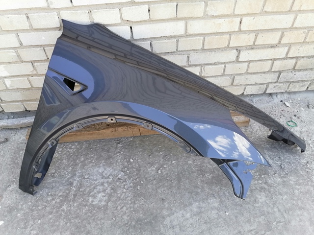 Переднє праве крило 1493452E0B Tesla Model