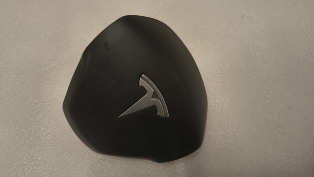 Подушка в кермі 150834700C Tesla Model