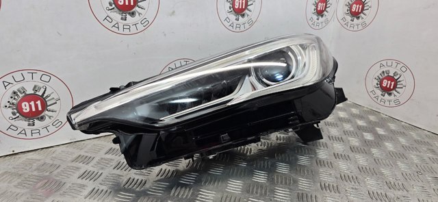 Блок фара ліва 260605NA0A NISSAN
