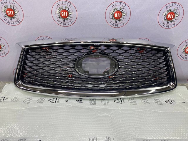 Решітка радіатора 623105NK0A NISSAN