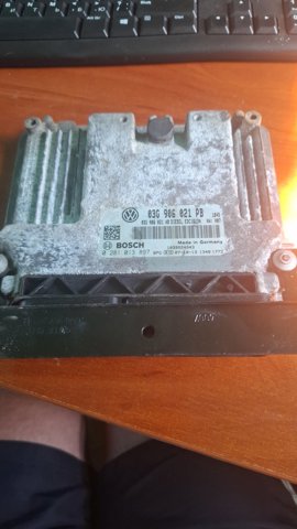 Комп'ютер двигуна 03G906021PB VAG