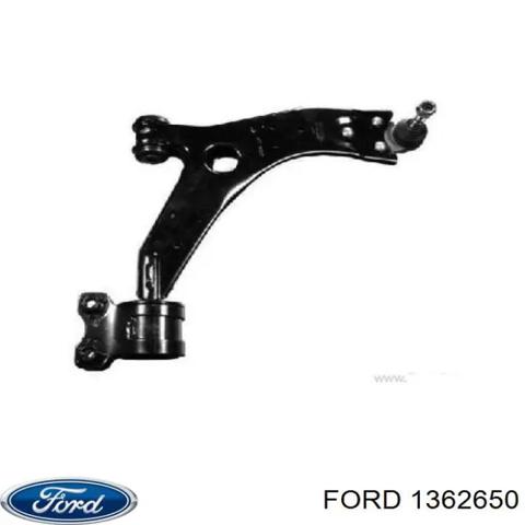 Правий важіль передній нижній підвіски 1362650 FORD