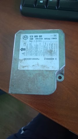 Блок управління airbag 1C0909601 VAG
