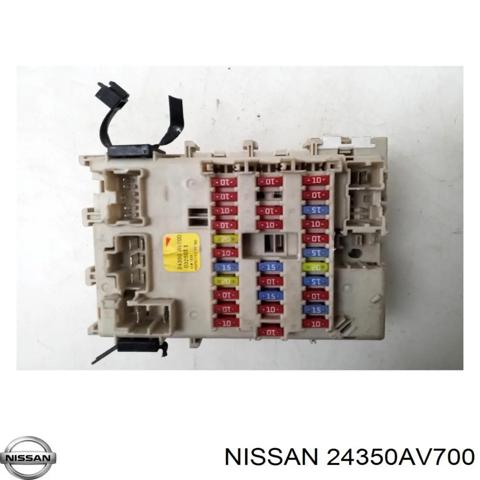 Блок запобіжників задній, салонний 24350AV700 NISSAN