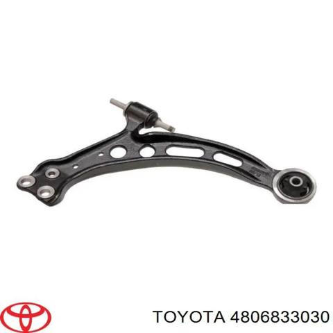 Правий важіль передній нижній підвіски 4806833030 TOYOTA