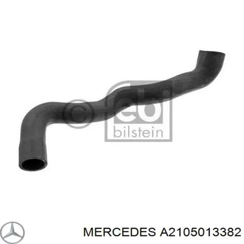 Патрубок системи охолодження A2105013382 MERCEDES