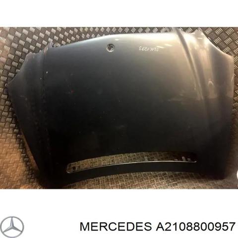 Капот A2108800957 MERCEDES